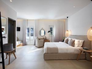 Junior Suite with Garden View