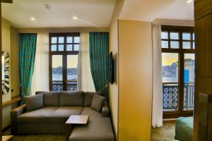 Double or Twin Room with Sea View room in Hotel Momento Golden Horn