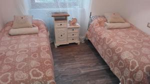 Standard Twin Room with Shared Bathroom