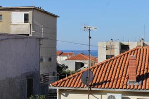 Apartments with a parking space Komiza, Vis - 8866