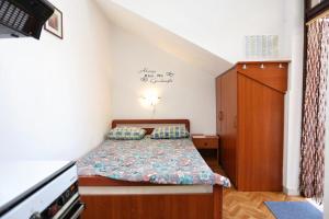 Studio with Terrace and Sea View room in Family friendly seaside apartments Razanj Rogoznica - 10373