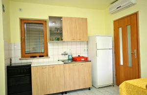 One-Bedroom Apartment with Terrace room in Apartments with a parking space Povile Novi Vinodolski - 2398