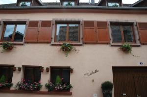 B&B / Chambres d'hotes Mirabelle Bed & Breakfast : photos des chambres