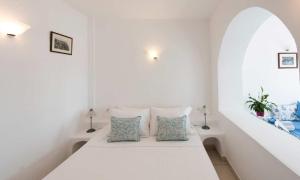 Kastro Suites Santorini Greece