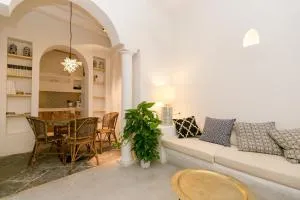 HOSPEDAJE PENSIÓN LA ALMOHADA - Granada