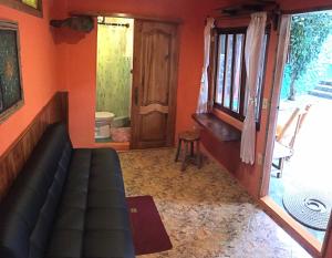 Lonesome George Ecolodge