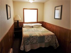 Cottage (4 Adults) - Pet Friendly room in Daven Haven Lodge & Cabins