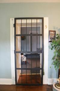 Deluxe Queen Room room in Jailer's Inn