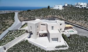 Albus Villas Santorini Greece