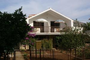 Apartments by the sea Seget Vranjica, Trogir - 1036