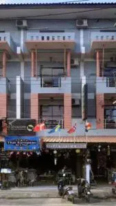 Baantonkhaokata Hotel - Ката-Біч