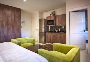 Dynasty Forest Sandown Self Catering Hotel