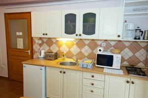 Zoli Apartmanok-Maya Kölcsey 34-36