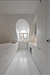 City Entrance Apartment