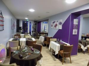 Hotels Logis Hotel Restaurant Residence : photos des chambres