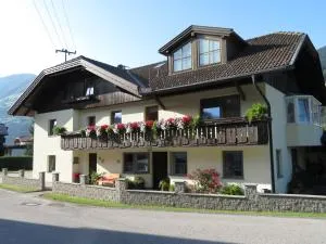 Ferienwohnung Fam Alfons Geiler - Panzendorf