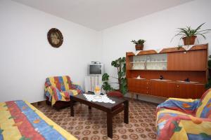 Apartments by the sea Kampor Rab 5058