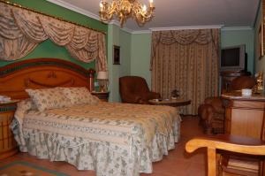 Suite room in Hotel Flor de la Mancha