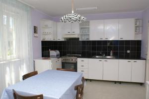 Apartments with parking space Vodice - 4192