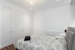 Fleet Street Apartment 3