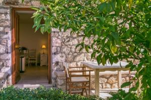 Mare Monte Luxury Suites Spetses Greece
