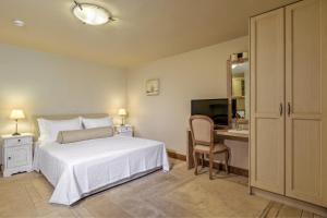 Mare Monte Luxury Suites Spetses Greece