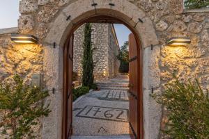 Mare Monte Luxury Suites Spetses Greece