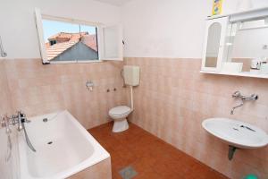 Two-Bedroom Apartment with Terrace and Sea View room in Apartments by the sea Jezera Murter - 5057