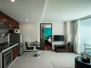 Suite 2 Phòng Ngủ (Two-Bedroom Suite)