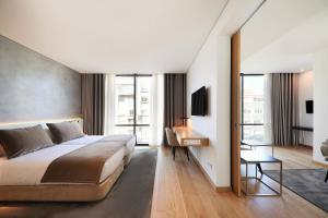 Junior Suite room in Iberostar Selection Lisboa