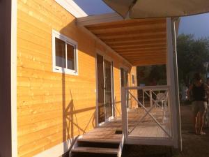 Two-Bedroom Bungalow with Private Bathroom