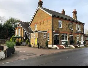 Good Intent Rooms - Theydon Bois