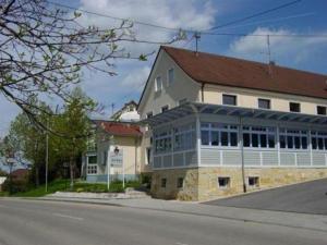 Stempfles Landgasthaus zum Kreuz
