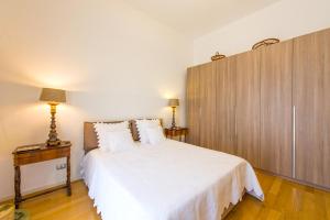 Charming Apartment in the City Center by Wonderful Italy