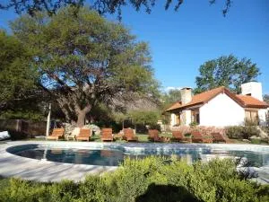 Algarrobo Luz Cabañas - Capilla del Monte