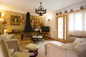 Owl Booking Villa Suavet Petit - Exclusive Property with a Stunning Pool