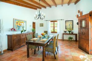 Owl Booking Villa Moya - Walking Distance to the Beach