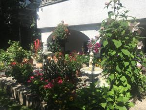 A Hotel Com Haus Lisi Apartment Oberlienz Austria Price