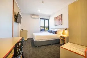 Nightcap at Rose & Crown Hotel - Mawson Lakes