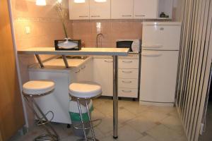 Apartments with a parking space Novalja, Pag - 9340