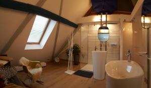 B&B / Chambres d'hotes Le Chat Rouge Chambres d'Hotes de Charme en Alsace : Chambre Double Deluxe