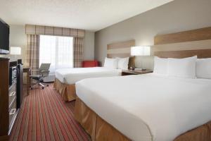 Queen Room with Two Queen Beds - Non-Smoking room in Country Inn & Suites by Radisson DFW Airport South TX