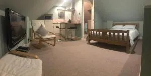 Somersall Park Studio - Old Brampton