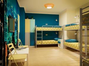 Bed in 6-Bed Dormitory Room room in Hostel 116