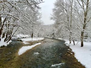 Dipla Sto Potami (Next To The River) Epirus Greece