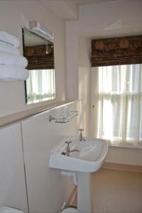 Twin Room room in Stags Head Hotel