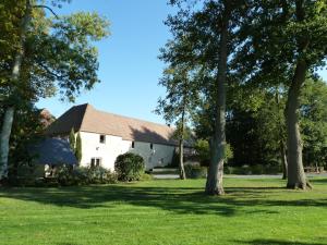 Pension Domaine De La Tour Saint-Pierre-Canivet Frankreich