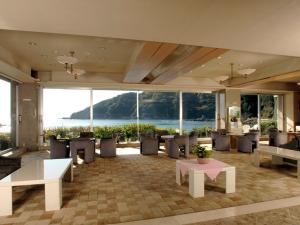 이즈 Shimoda Kaihin Hotel 3성급 숙소 로비