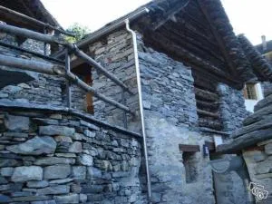 Rustico Aurora - Brontallo