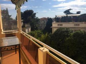 Two-Bedroom Apartment room in Parc Alexandre